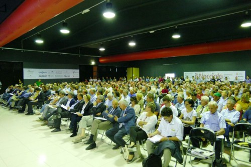 Il pubblico presente all'edizione 2017 del convegno di Cherasco dedicato alla corilicoltura